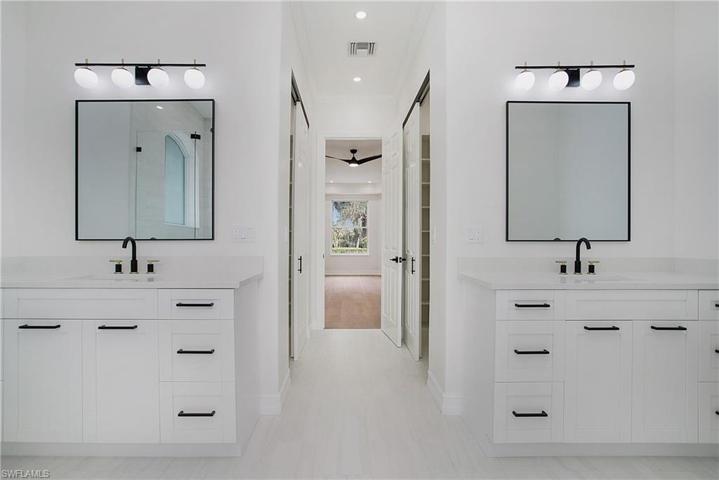 2591 White BLVD, NAPLES FL 34117