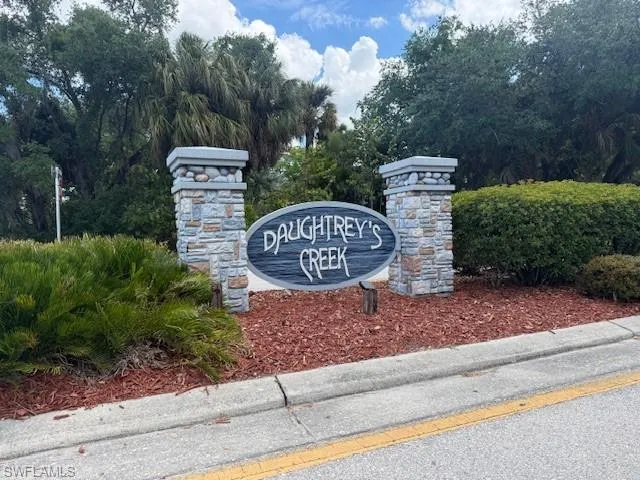 7314  Sean  LN, North Fort Myers, FL 33917