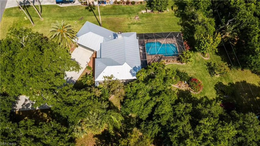 7314  Sean  LN, North Fort Myers, FL 33917