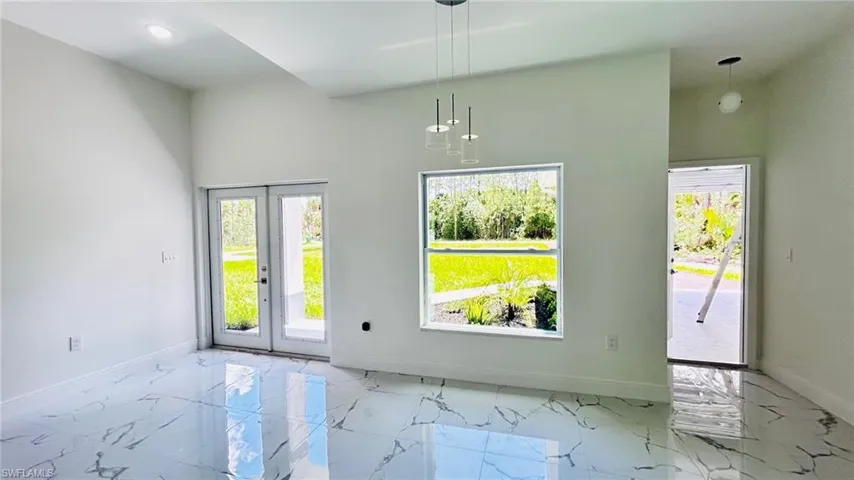 4080  32nd SE AVE, Naples, FL 34117