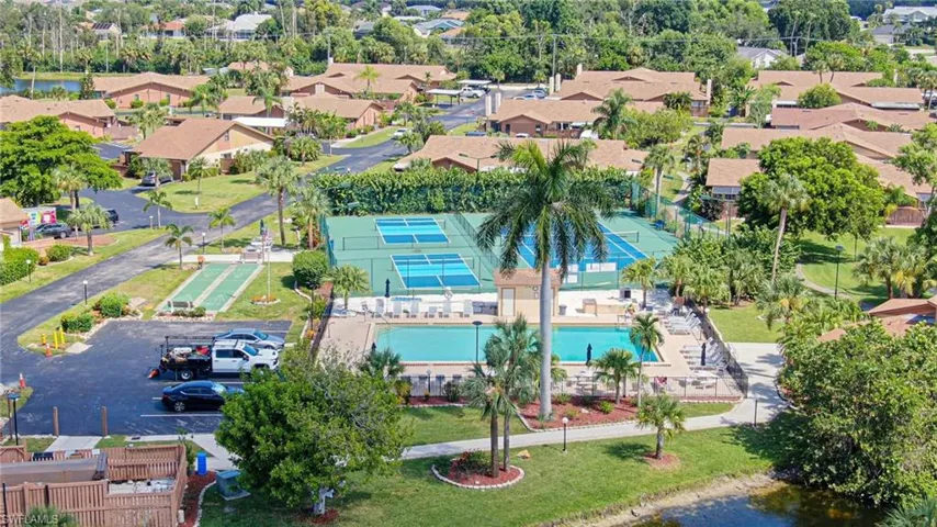 17421 Birchwood Ln 2, Fort Myers, Florida 33908