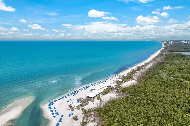 549  Bay Villas  LN, Naples, FL 34108
