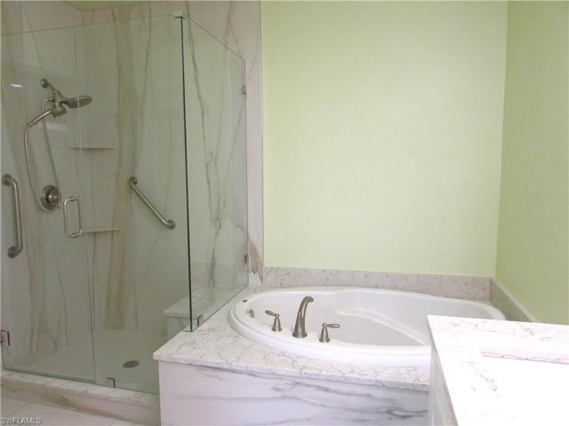 SEPARATE BATH AND SHOWER IN MASTER BATHROOM