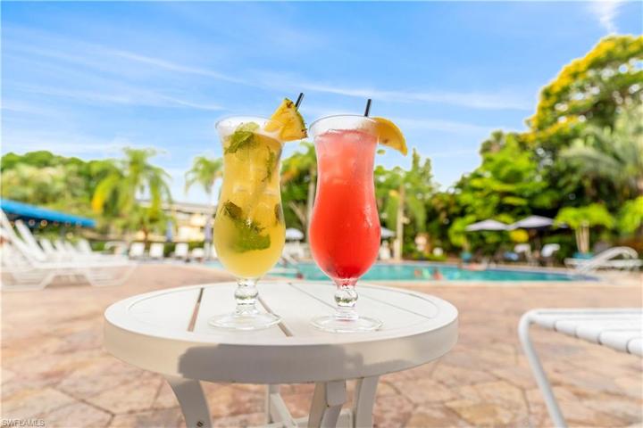 600 Neapolitan WAY # 353, NAPLES FL 34103