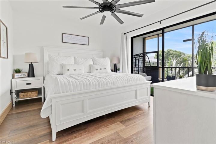 600 Neapolitan WAY # 353, NAPLES FL 34103