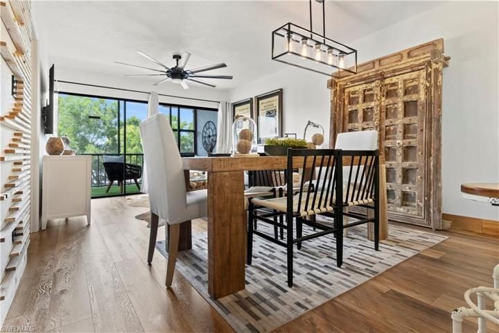 600 Neapolitan WAY # 353, NAPLES FL 34103