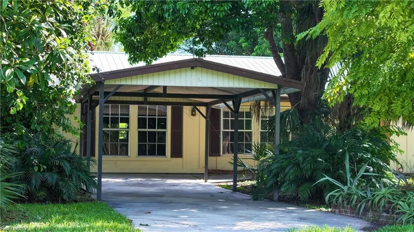 1079 Indian Mound Road (lots 15 & 16), Moore Haven, FL 33971, Intercoastal Waterway Access, over 400’ water frontage