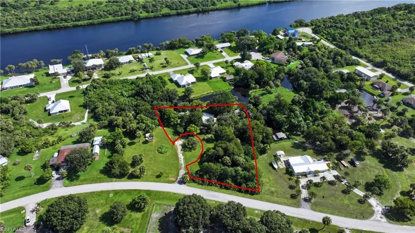 1079 Indian Mound Road (lots 15 & 16), Moore Haven, FL 33971, Intercoastal Waterway Access, over 400’ water frontage