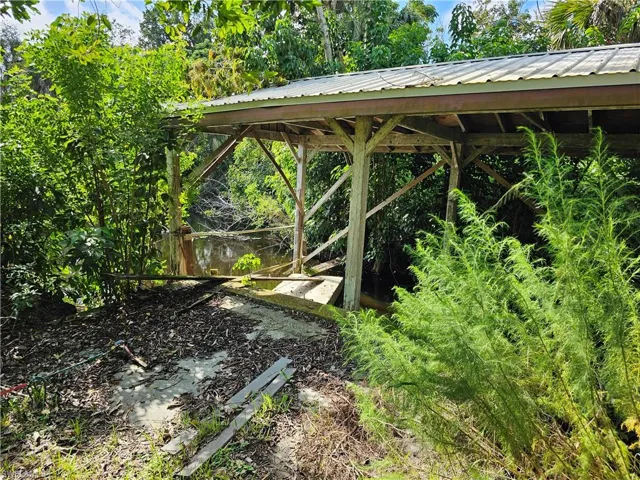 Boat House1079 Indian Mound Road (lots 15 & 16), Moore Haven, FL 33971, Intercoastal Waterway Access, over 400’ water frontage