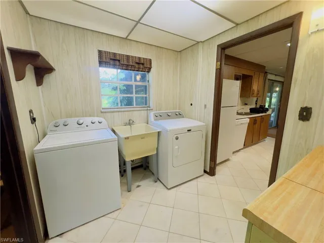 1079 Indian Mound Road (lots 15 & 16), Moore Haven, FL 33971, Intercoastal Waterway Access, over 400’ water frontage