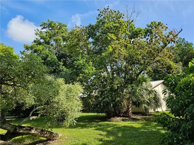 1079 Indian Mound Road (lots 15 & 16), Moore Haven, FL 33971, Intercoastal Waterway Access, over 400’ water frontage