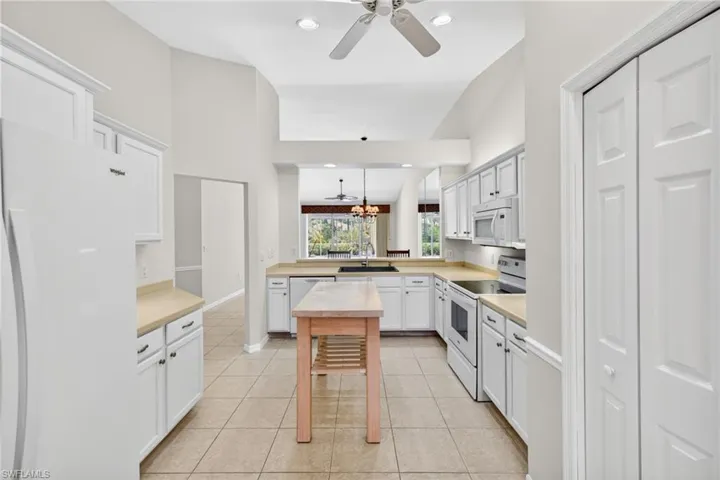 23234  Coconut Shores  DR, Estero, FL 34134