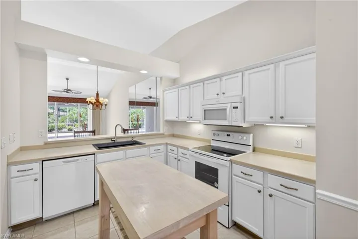 23234  Coconut Shores  DR, Estero, FL 34134