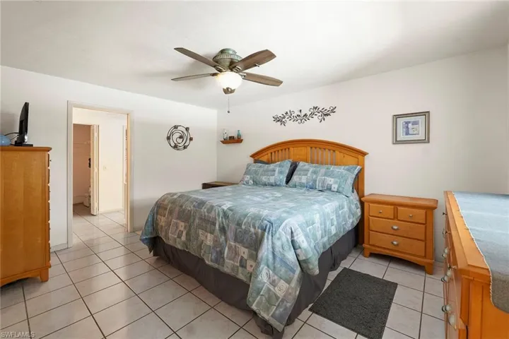 1485 Honeysuckle Ave, Marco Island, Florida 34145