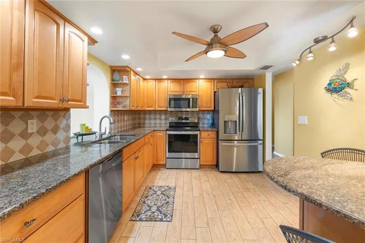 1485 Honeysuckle Ave, Marco Island, Florida 34145