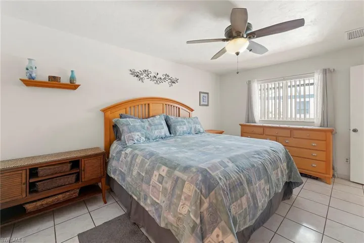 1485 Honeysuckle Ave, Marco Island, Florida 34145