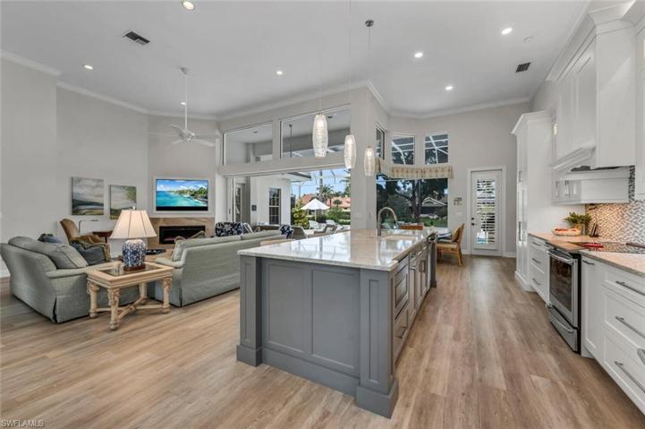 Kitchen/living.