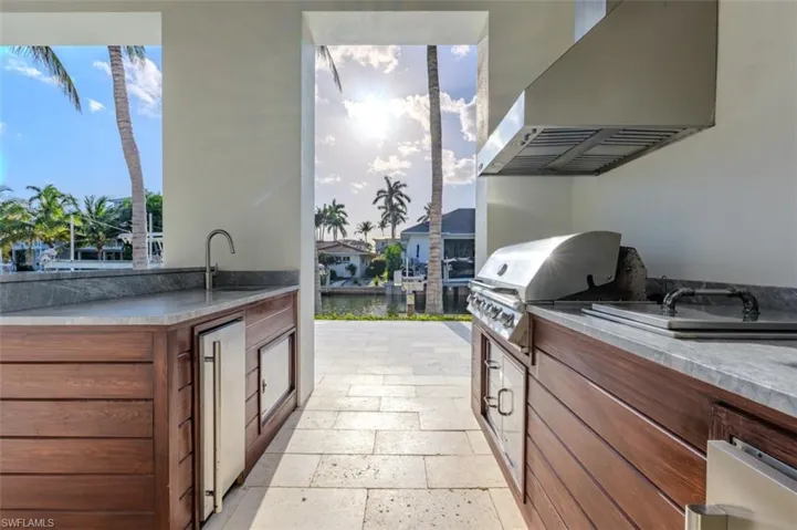 1880 Sandpiper St, Naples, Florida 34102