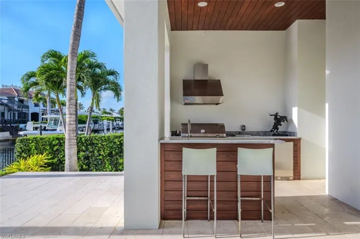 1880 Sandpiper St, Naples, Florida 34102
