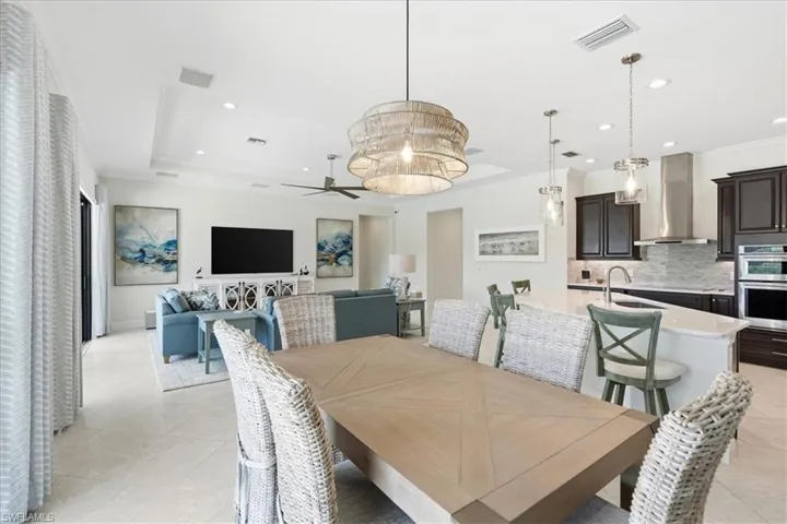 4559 Tamarind Way, Naples, Florida 34119