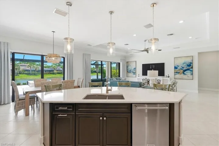 4559 Tamarind Way, Naples, Florida 34119