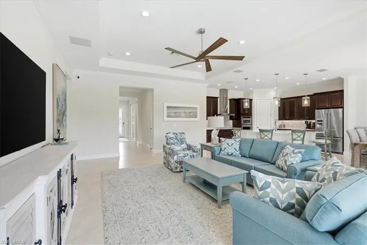 4559 Tamarind Way, Naples, Florida 34119