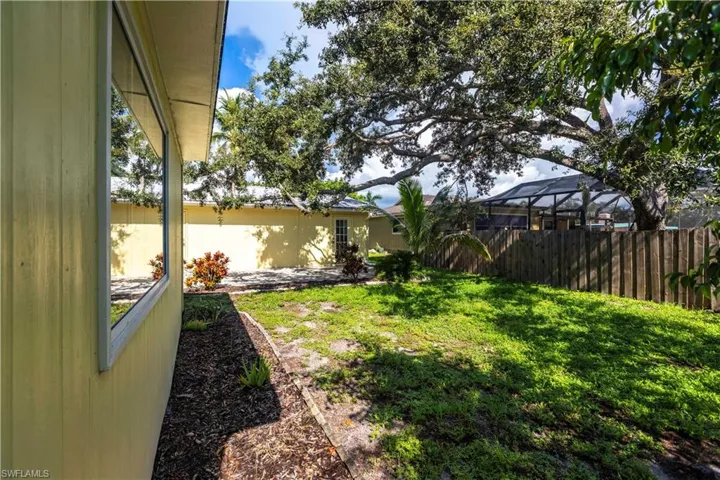 27654 Franklin St, Bonita Springs, Florida 34134