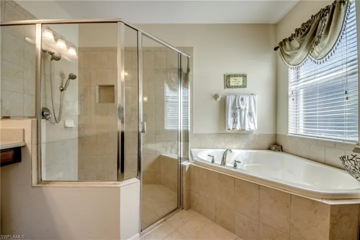 2616 Maraval Ct, Cape Coral, Florida 33991