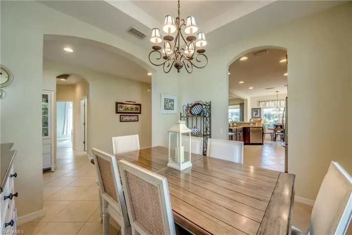 2616 Maraval Ct, Cape Coral, Florida 33991