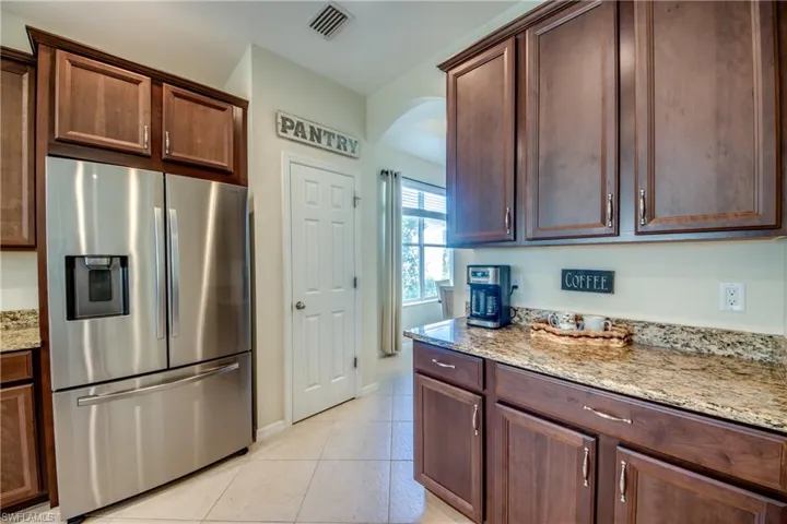 2616 Maraval Ct, Cape Coral, Florida 33991