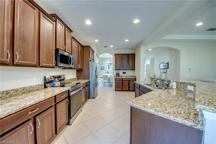 2616 Maraval Ct, Cape Coral, Florida 33991