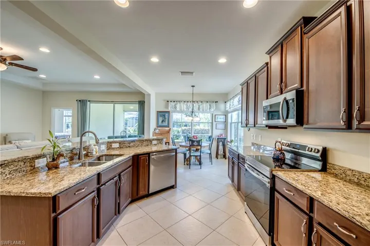 2616 Maraval Ct, Cape Coral, Florida 33991