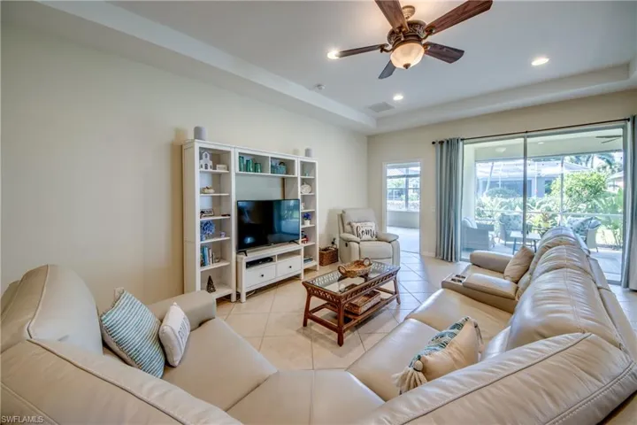 2616 Maraval Ct, Cape Coral, Florida 33991
