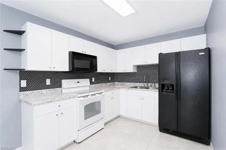 2800/2802 Hawalaska St, Lehigh Acres, Florida 33973