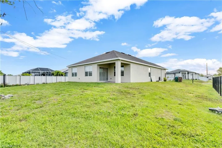 2800 Ne 7th Ave, Cape Coral Fl 33909