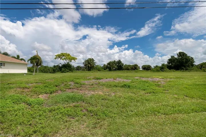 View of yard featuring a rural view