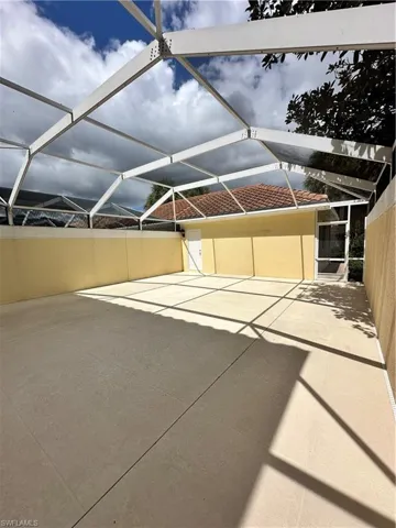 screened lanai