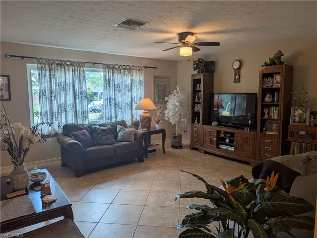 2324 Caladium Rd, Fort Myers, Florida 33905