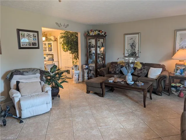 2324 Caladium Rd, Fort Myers, Florida 33905