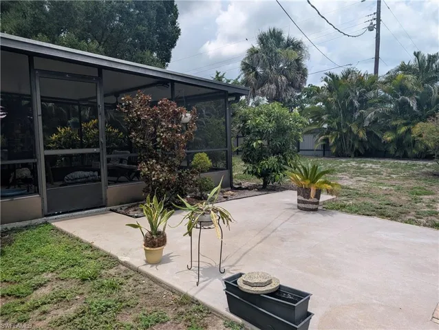 2324 Caladium Rd, Fort Myers, Florida 33905