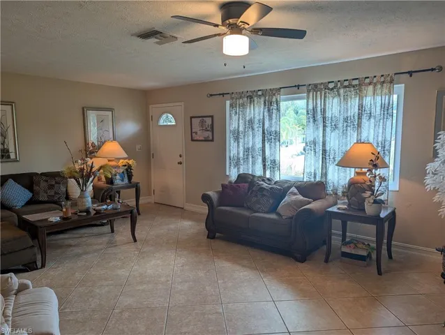 2324 Caladium Rd, Fort Myers, Florida 33905