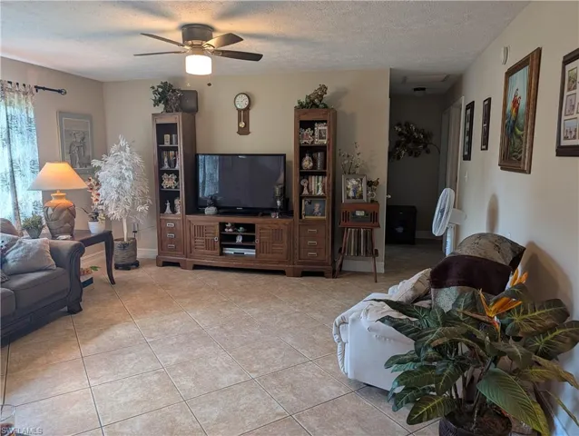 2324 Caladium Rd, Fort Myers, Florida 33905