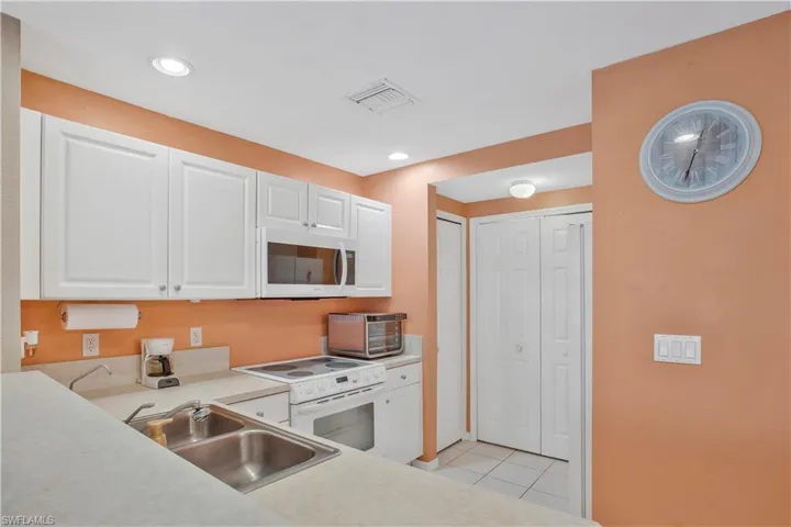 4219 Liron Ave 103, Fort Myers, Florida 33916