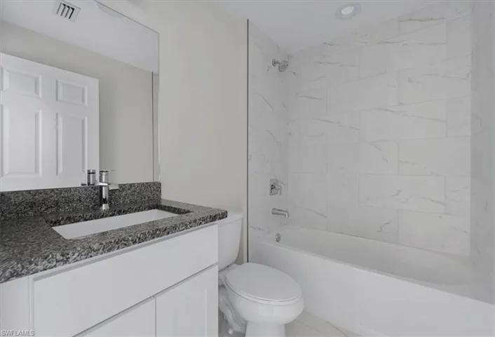 8027  Oakleaf  CIR, Labelle, FL 33935