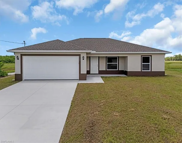 8027  Oakleaf  CIR, Labelle, FL 33935