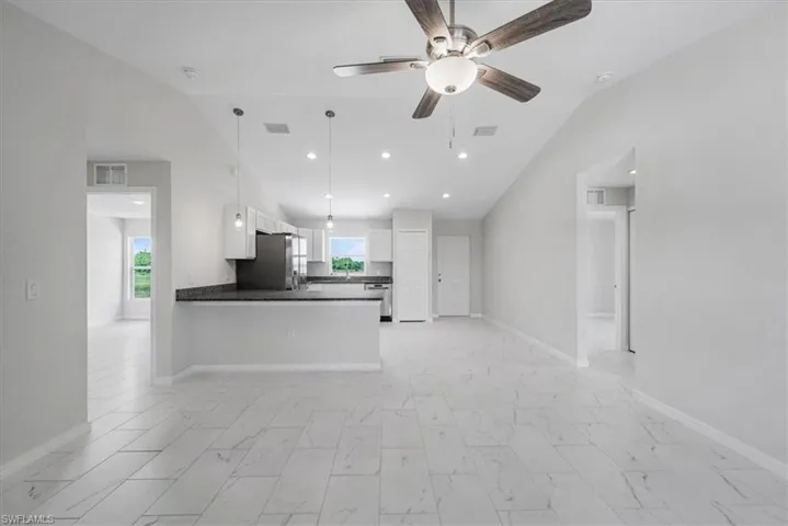 8027  Oakleaf  CIR, Labelle, FL 33935