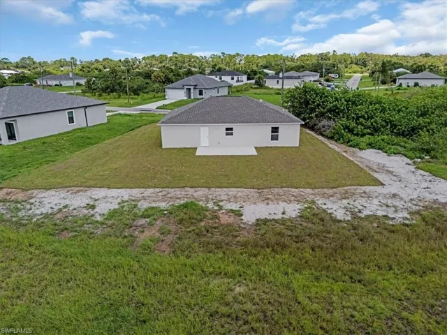 8027  Oakleaf  CIR, Labelle, FL 33935