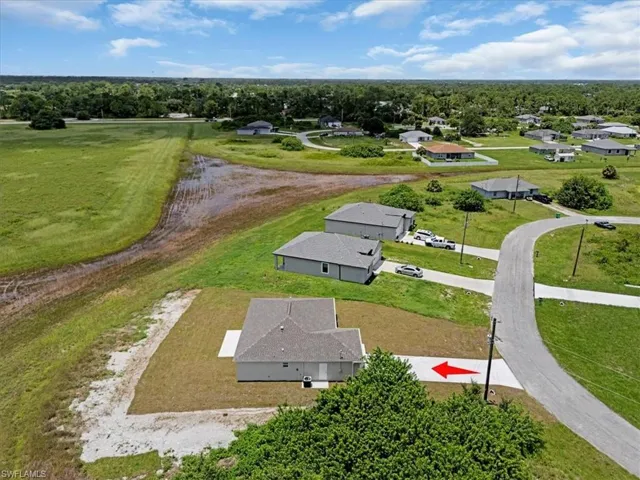 8027  Oakleaf  CIR, Labelle, FL 33935