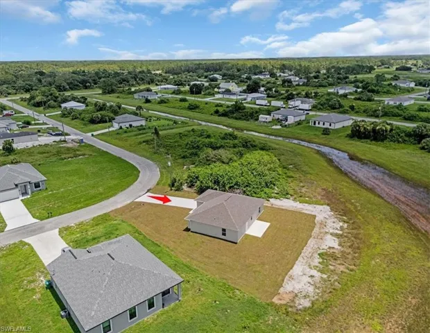 8027  Oakleaf  CIR, Labelle, FL 33935
