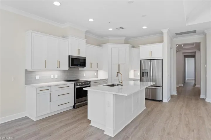 6532  Dominica  DR, Naples, FL 34113